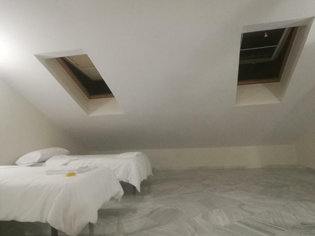 Apartamentos Edificio Vicente Málaga Eksteriør billede